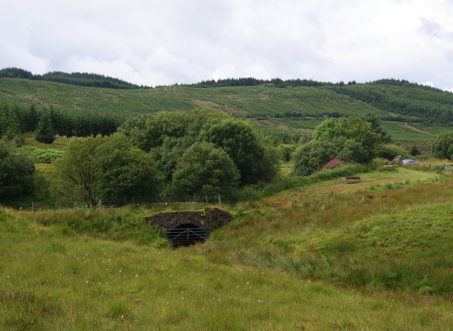 Witches' Bridge carrying Telford's Road over the burn