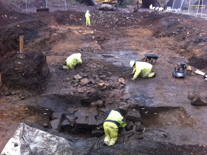 Excavation of Partick Castle walls and ditch